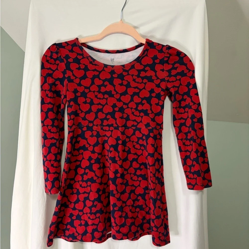 GAP Kids Red and Black Heart Pattern Dress size 6/7